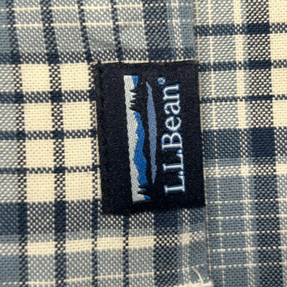 L.L. Bean Men's Casual Navy and White Plaid Shirt Slightly Fitted Large Like New - Picture 5 of 8